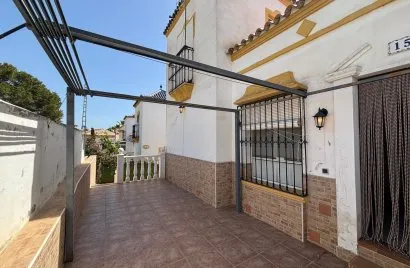 4 bedrooms house for sale, Los Altos, Spain No. 2909