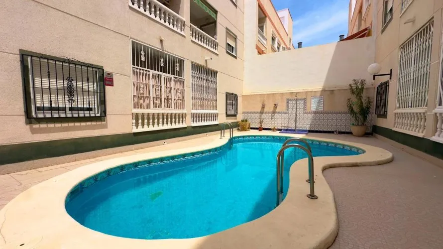 1 bedroom apartment for sale, Torrevieja, Spain No. 2932 № 22