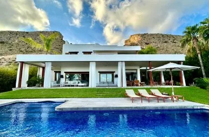 5 bedrooms villa for sale, Finestrat, Spain No. 1219