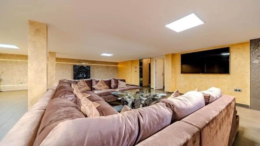 5 bedrooms villa for sale, Torrevieja, Spain No. 768 № 16