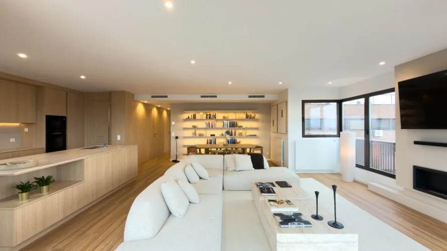 3 bedrooms apartment for sale, Madrid, Spain No. 1013 № 1