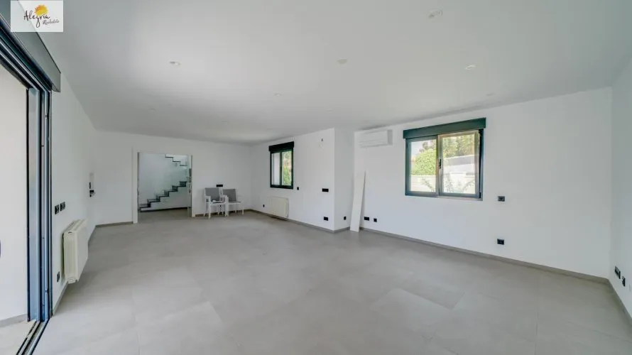 5 bedrooms villa for sale, Calpe, Spain No. 460 № 22