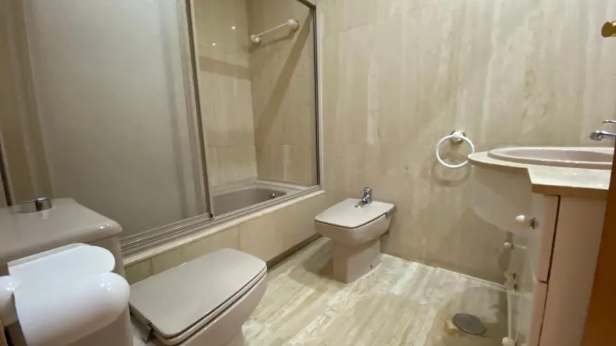 4 bedrooms apartment for sale, Torrevieja, Spain No. 817 № 16