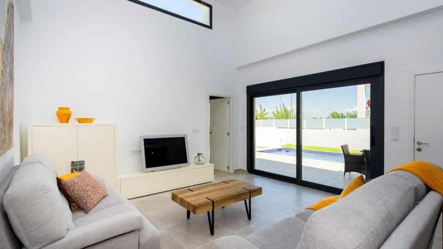3 bedrooms villa for sale, Daya Nueva, Spain No. 285 № 1