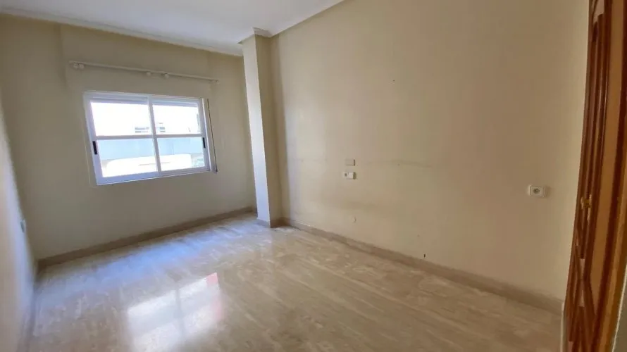 4 bedrooms apartment for sale, Torrevieja, Spain No. 817 № 5