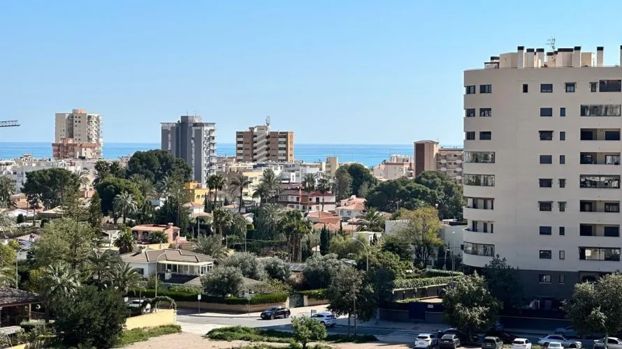 3 bedrooms apartment for sale, Alicante, Spain No. 1615 № 6