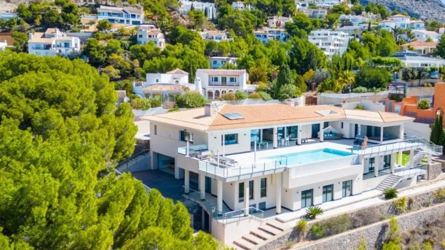 5 bedrooms villa for sale, Zona Altea Hills, Spain No. 935 № 27