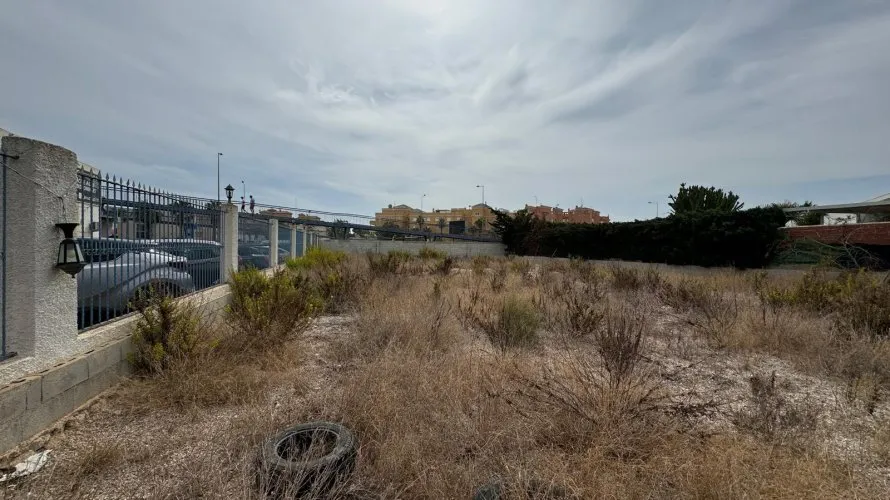 135m² land plot for sale, Campoamor, Spain No. 99 № 2