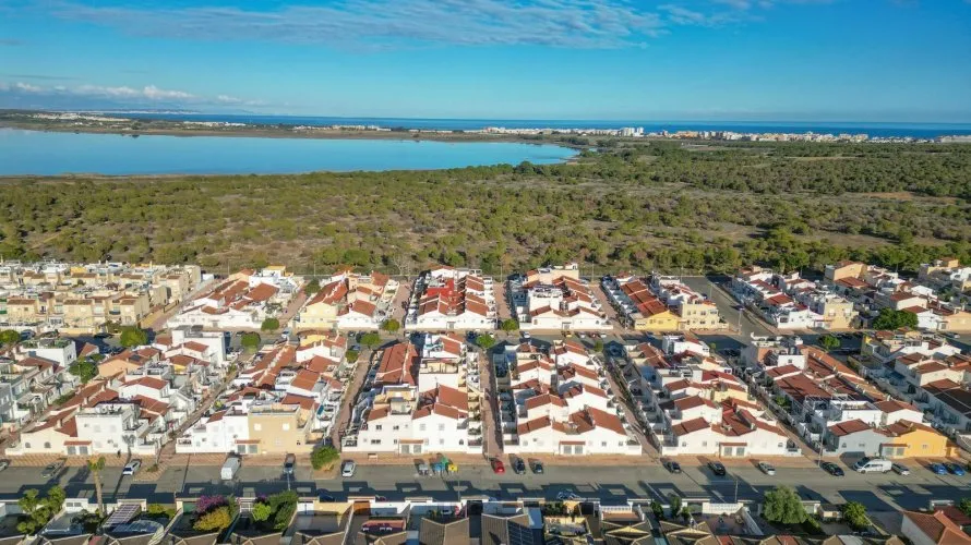 102m² villa for sale, Torrevieja, Spain No. 1551 № 1