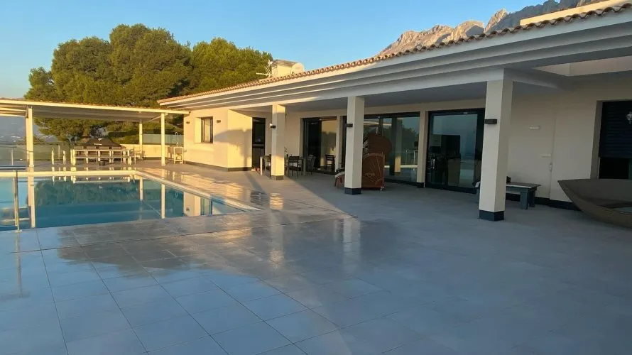 5 bedrooms villa for sale, Zona Altea Hills, Spain No. 935 № 1