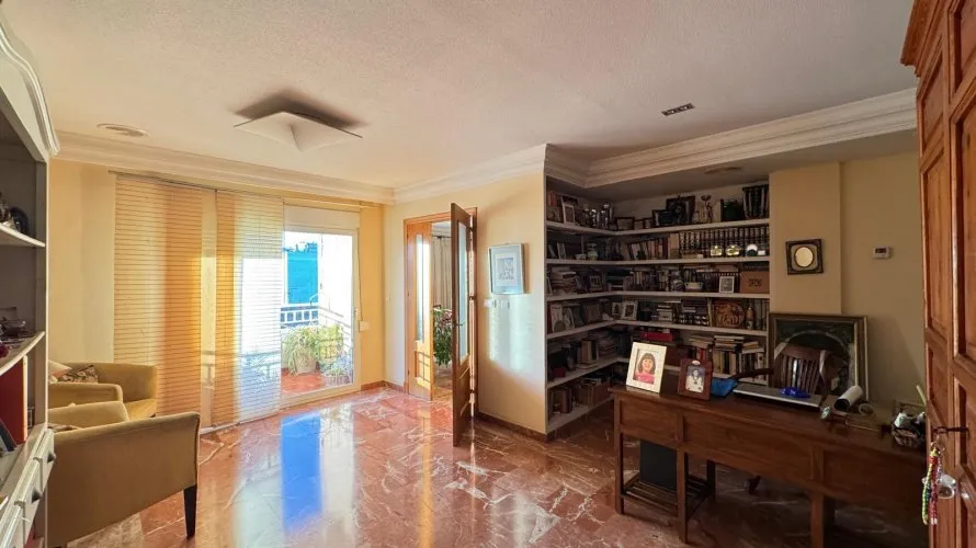 4 bedrooms apartment for sale, Torrevieja, Spain No. 85 № 17
