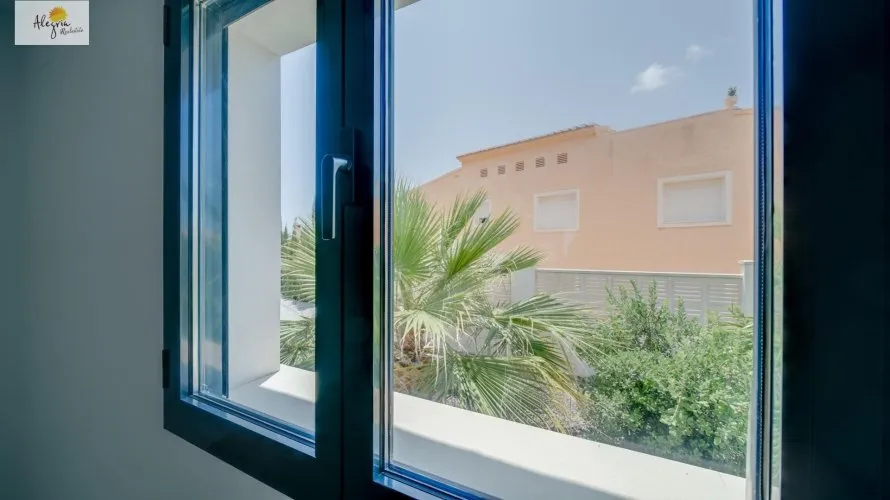 5 bedrooms villa for sale, Calpe, Spain No. 460 № 12