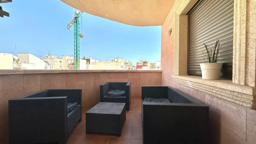 4 bedrooms apartment for sale, Torrevieja, Spain No. 800 № 7
