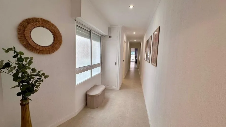 2 bedrooms apartment for sale, Torrevieja, Spain No. 1604 № 1