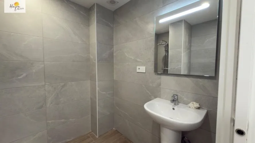 8 bedrooms commercial property for sale, Alicante, Spain No. 251 № 16