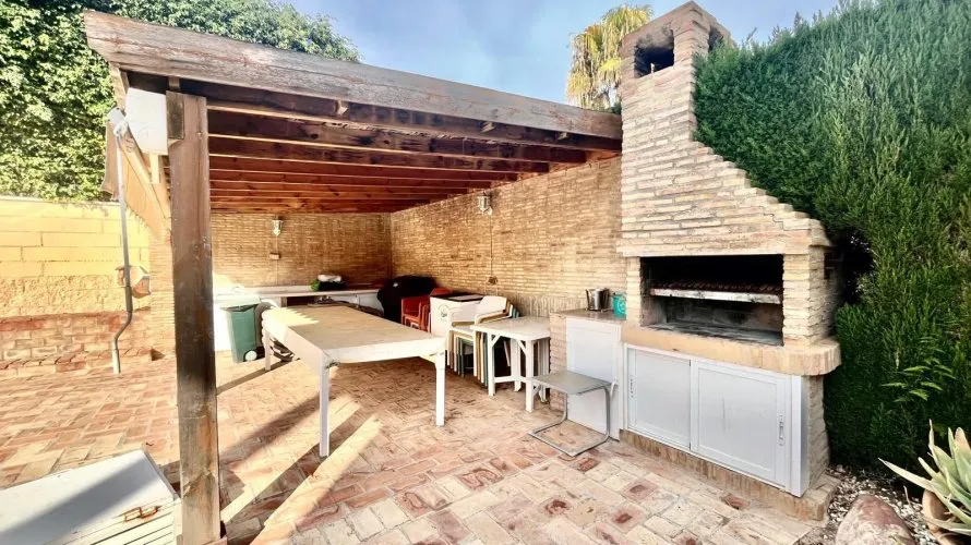 4 bedrooms villa for sale, Torrevieja, Spain No. 234 № 7
