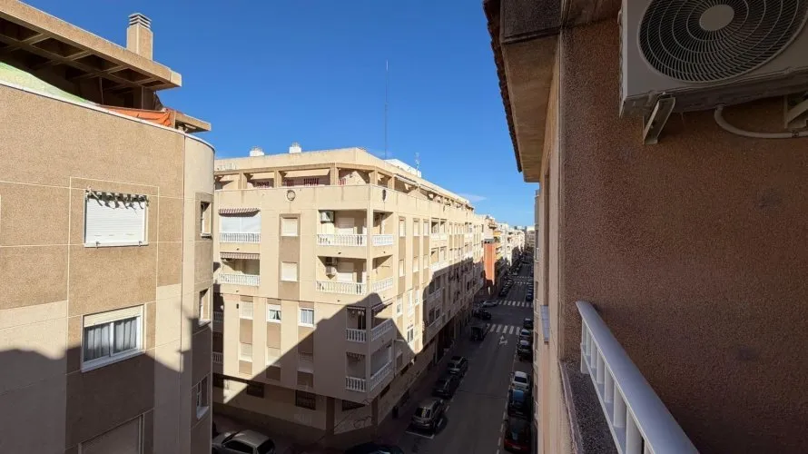 2 bedrooms apartment for sale, Torrevieja, Spain No. 2903 № 2
