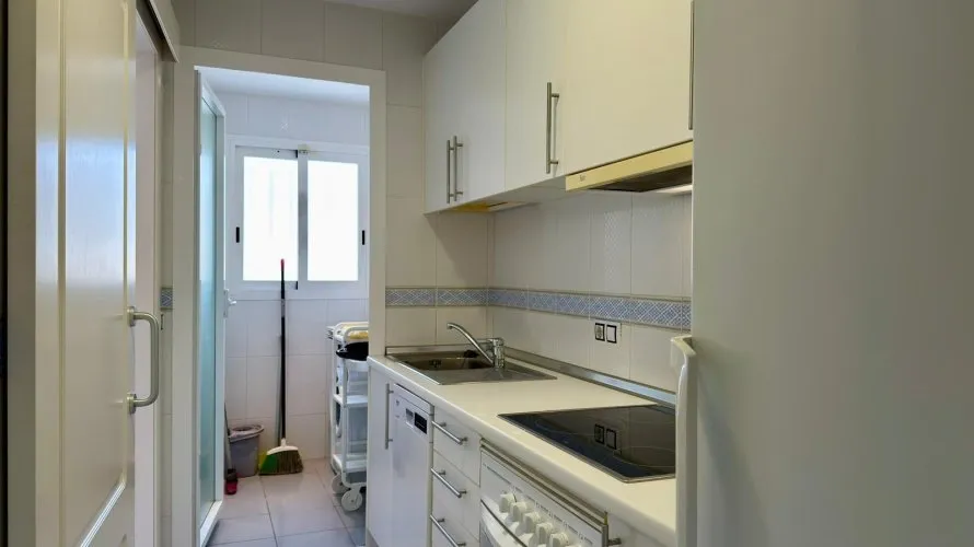 2 bedrooms penthouse for sale, Benidorm, Spain No. 136 № 12