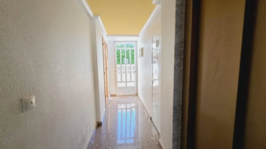 1 bedroom apartment for sale, Nueva Torrevieja, Spain No. 2938 № 3