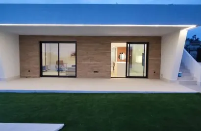 3 bedrooms villa for sale, Ciudad Quesada, Spain No. 130