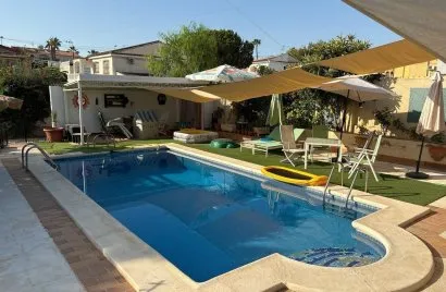4 bedrooms villa for sale, Torrevieja, Spain No. 764