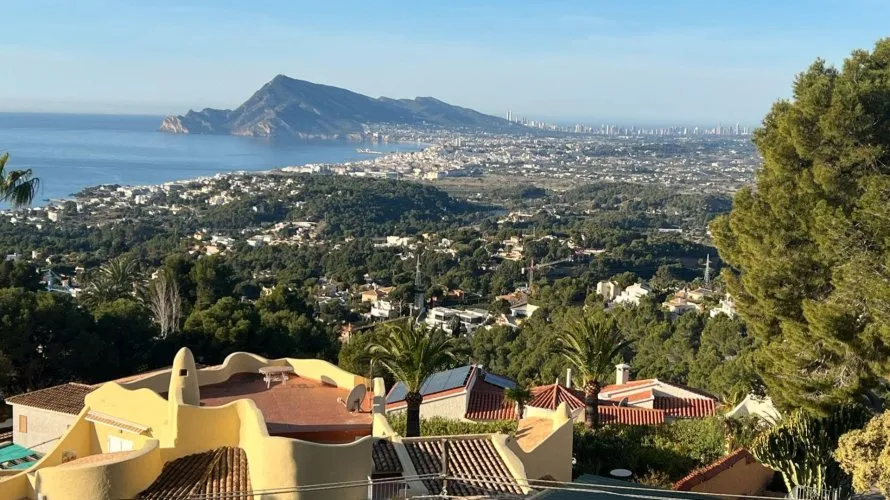 5 bedrooms villa for sale, Zona Altea Hills, Spain No. 935 № 3
