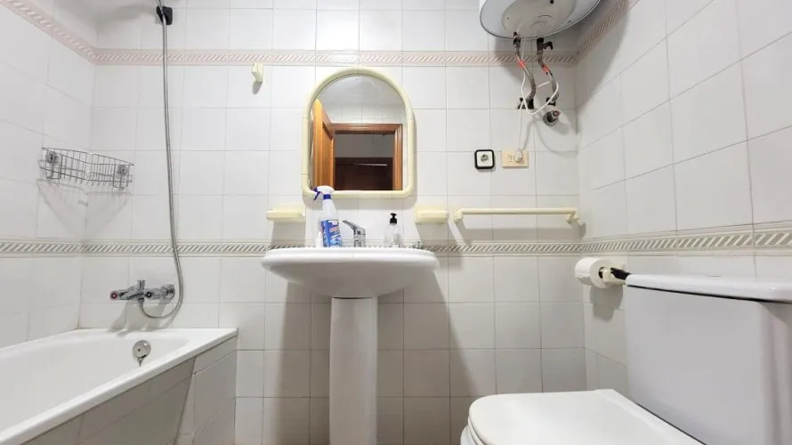 1 bedroom apartment for sale, Torrevieja, Spain No. 1097 № 24