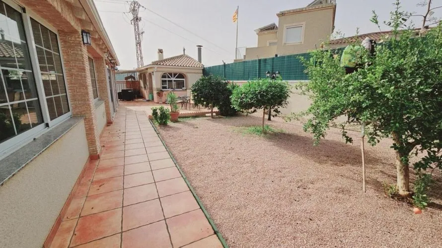 5 bedrooms villa for sale, Torrevieja, Spain No. 750 № 2