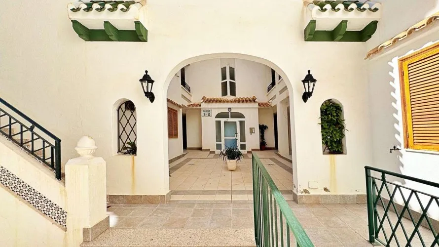 1 bedroom apartment for sale, Torrevieja, Spain No. 1077 № 5