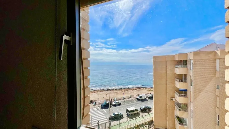 2 bedrooms penthouse for sale, Torrevieja, Spain No. 1080 № 22