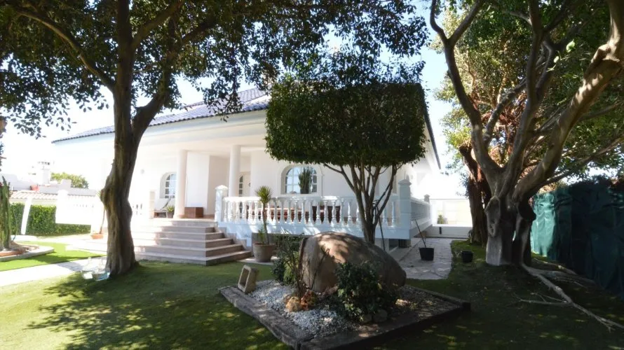 4 bedrooms villa for sale, Torrevieja, Spain No. 117