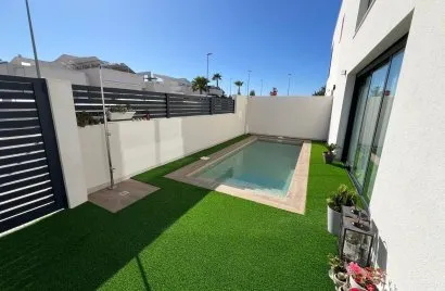 2 bedrooms villa for sale, Benijofar, Spain No. 1239