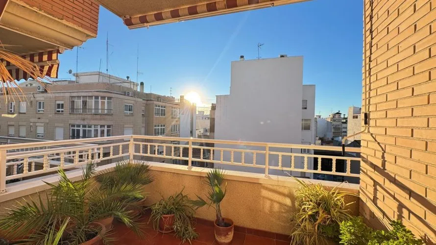 4 bedrooms apartment for sale, Torrevieja, Spain No. 85 № 15