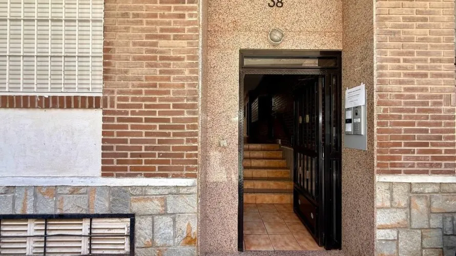 2 bedrooms apartment for sale, Torrevieja, Spain No. 2911 № 1