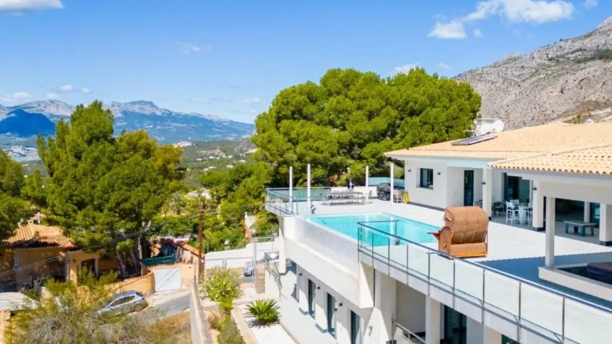 5 bedrooms villa for sale, Zona Altea Hills, Spain No. 935 № 18