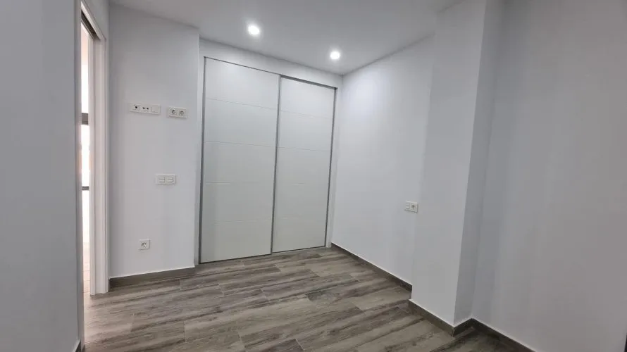 3 bedrooms apartment for sale, Torrevieja, Spain No. 108 № 14