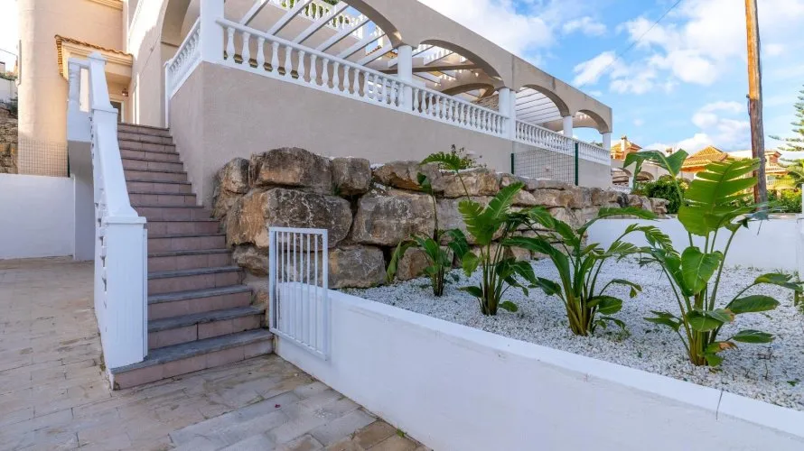3 bedrooms apartment for sale, El Campello, Spain No. 243