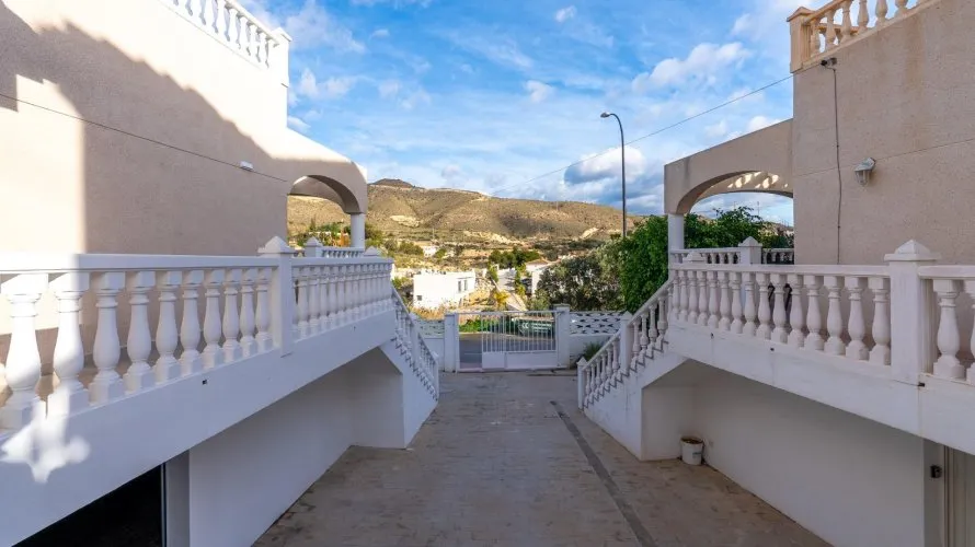 3 bedrooms apartment for sale, El Campello, Spain No. 243 № 7