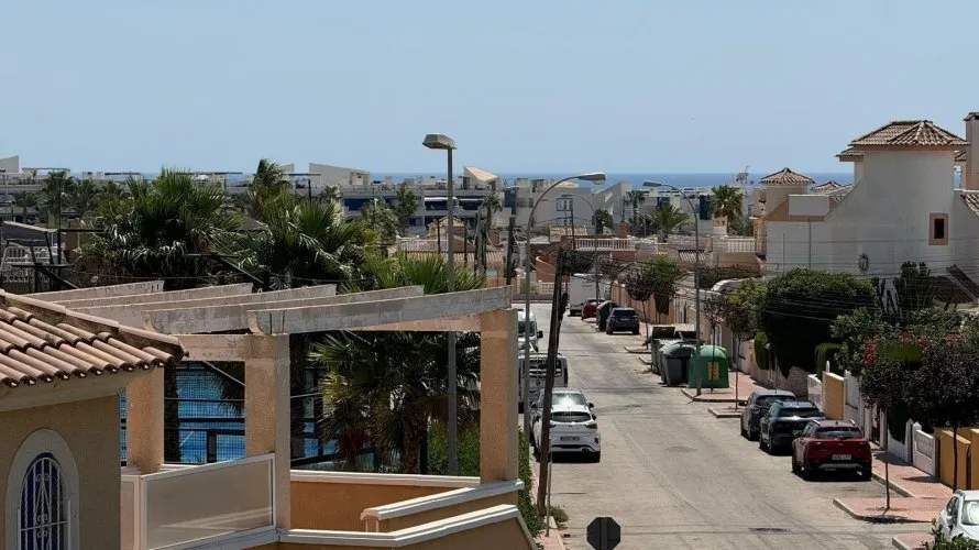 4 bedrooms villa for sale, Playa Flamenca II, Spain No. 175 № 5