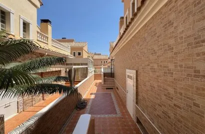3 bedrooms house for sale, Guardamar del Segura, Spain No. 830