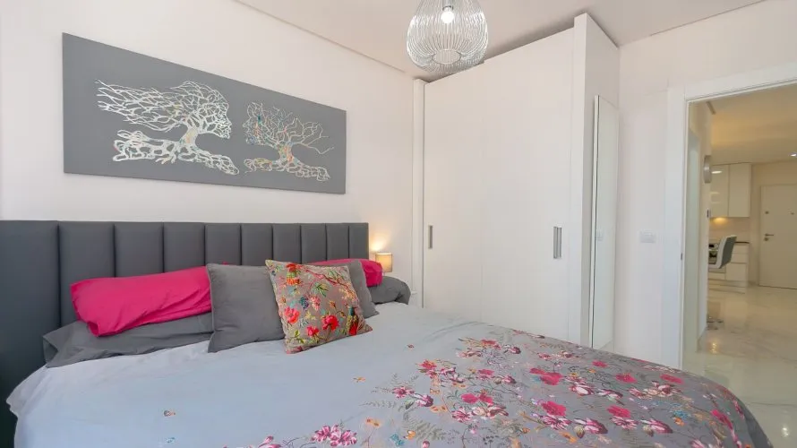 82m² apartment for sale, Alicante, Spain No. 956 № 1