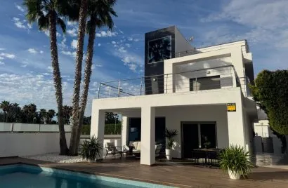 5 bedrooms villa for sale, Alicante, Spain No. 1289
