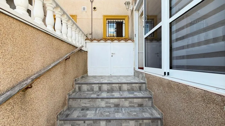 2 bedrooms house for sale, Campoamor, Spain No. 1036 № 10