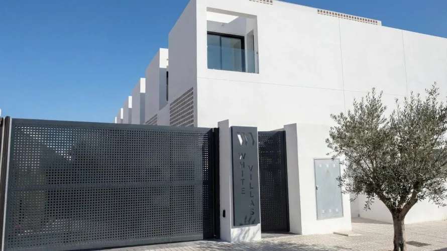 3 bedrooms villa for sale, Albir, Spain No. 1086 № 9