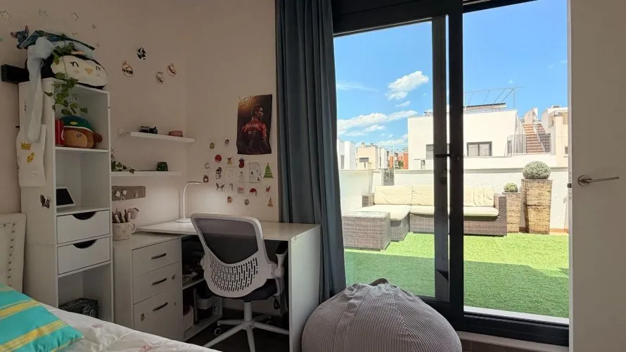 5 bedrooms villa for sale, Torrevieja, Spain No. 925 № 1