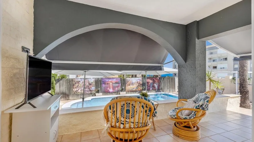 4 bedrooms villa for sale, Torrevieja, Spain No. 873 № 4