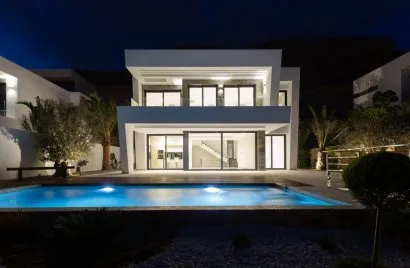 5 bedrooms villa for sale, Finestrat, Spain No. 1376