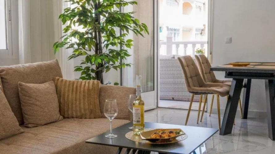 3 bedrooms apartment for sale, Torrevieja, Spain No. 1379 № 2