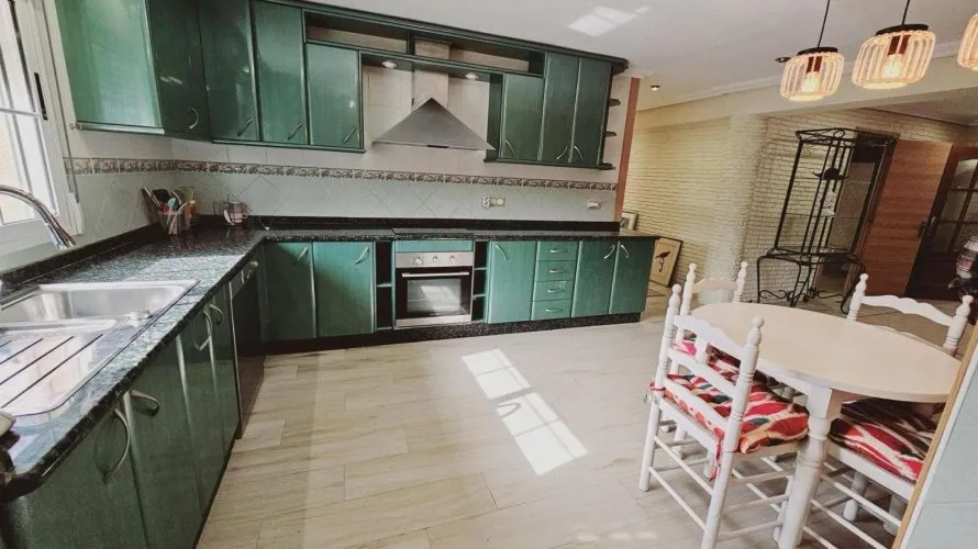 5 bedrooms villa for sale, Torrevieja, Spain No. 750 № 16