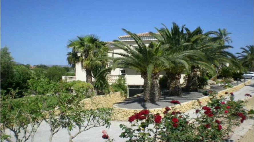 5 bedrooms villa for sale, L'Alfàs del Pi, Spain No. 493 № 3